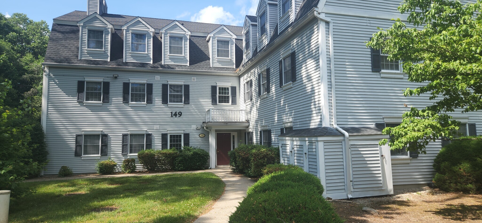 149 Durham Rd, Madison, CT à louer Photo de l’immeuble– Image 1 sur 14