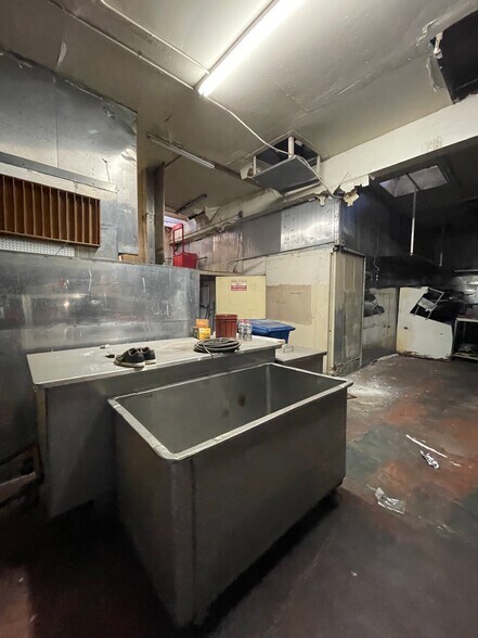 2426 E 4th St, Los Angeles, CA à vendre - Photo intérieure – Image 3 sur 6