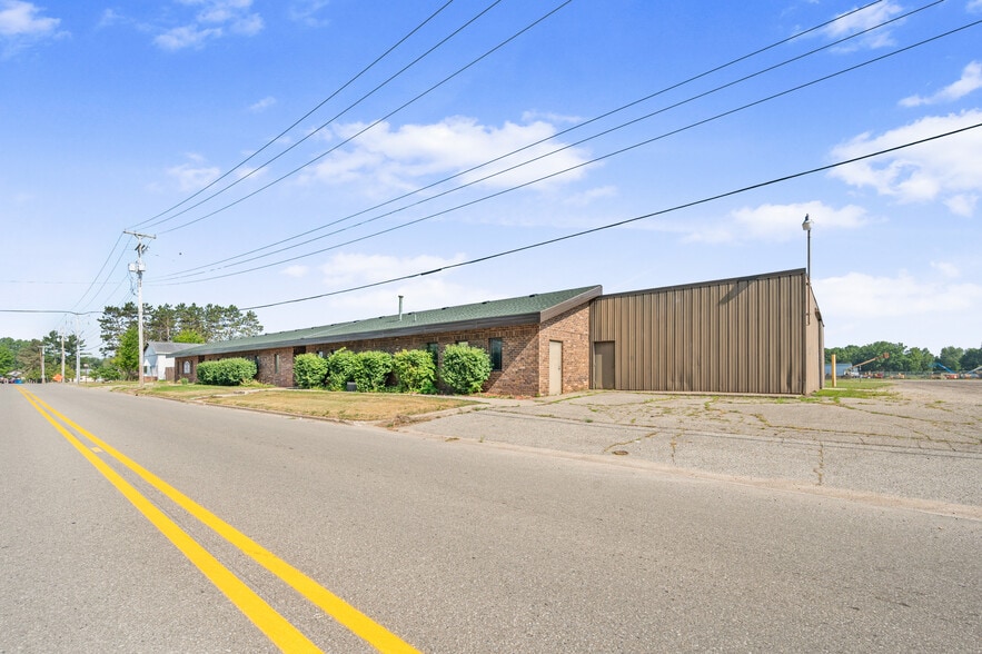 1215 Maple St, Big Rapids, MI à vendre - Photo de l’immeuble – Image 2 sur 42