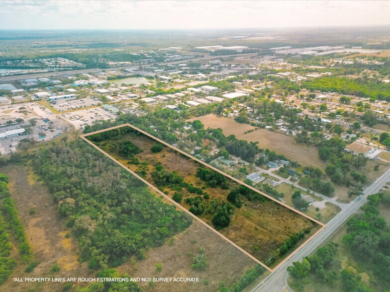 621 Ortiz Ave, Fort Myers, FL à vendre - Aérien – Image 2 sur 30