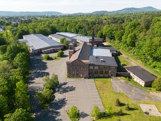 Plus de détails pour 125 Pecks Rd, Pittsfield, MA - Industriel/Logistique à vendre