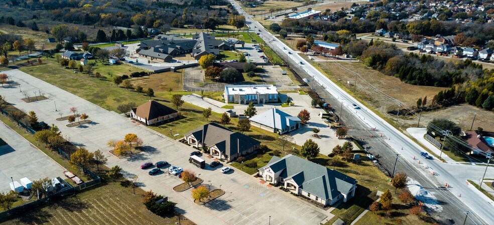 412 S Collins Rd, Sunnyvale, TX à vendre - Photo de l’immeuble – Image 1 sur 4