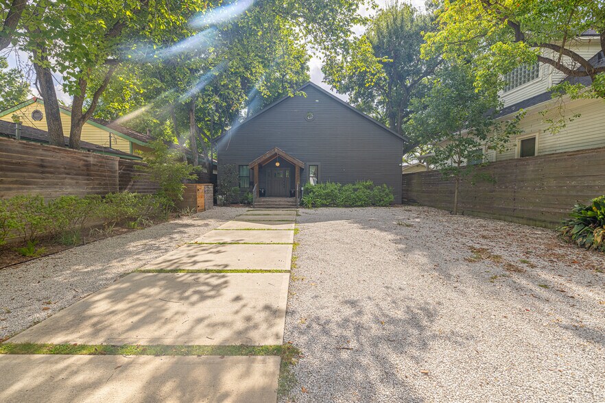 1404 Allston St, Houston, TX à louer - Photo de l’immeuble – Image 2 sur 30
