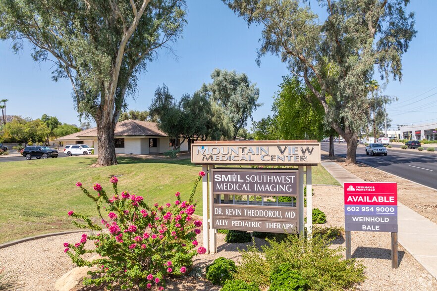 10555-10599 N Tatum Blvd, Paradise Valley, AZ à louer - Photo de l’immeuble – Image 2 sur 7