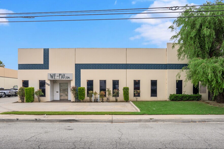 12450 Lakeland Rd, Santa Fe Springs, CA à vendre - Photo de l’immeuble – Image 1 sur 17