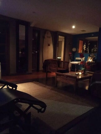 Plus de détails pour Local commercial à louer