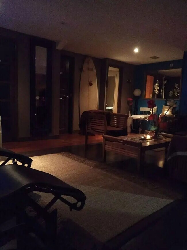 Plus de détails pour Local commercial à louer