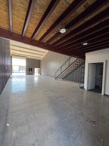 320 N Ridge Rd, Marble Falls, TX à louer - Photo intérieure – Image 3 sur 13