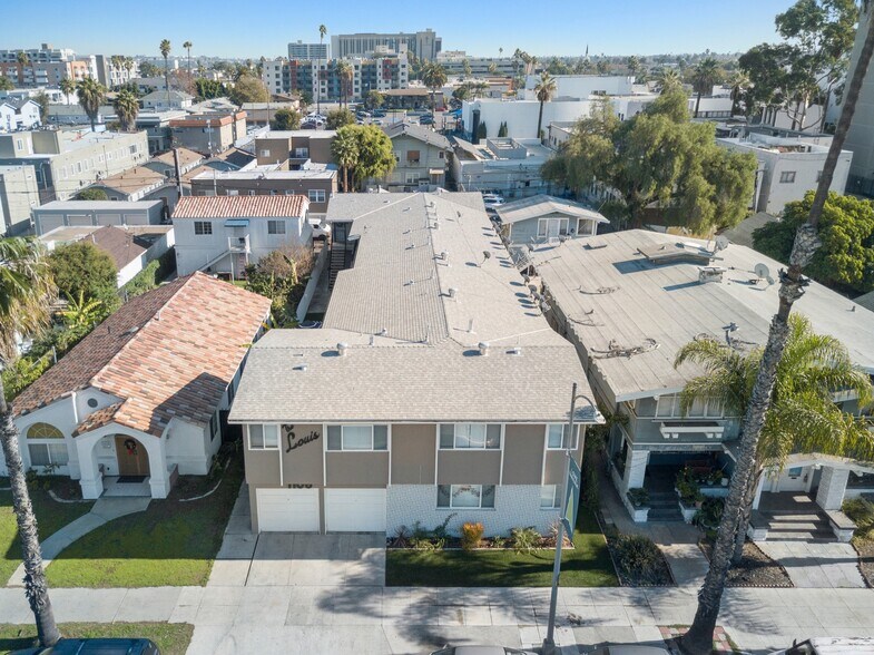 1106 Pacific Ave, Long Beach, CA à vendre - Photo de l’immeuble – Image 2 sur 13