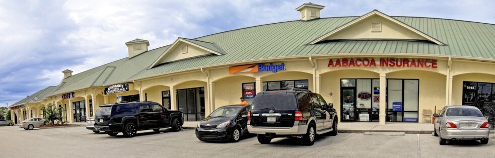 8611-8635 US Hwy 1, Port Saint Lucie, FL à louer - Photo de l’immeuble – Image 3 sur 4