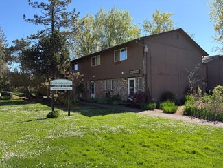 Plus de détails pour 4484 SE Boardman Ave, Milwaukie, OR - Logement à vendre