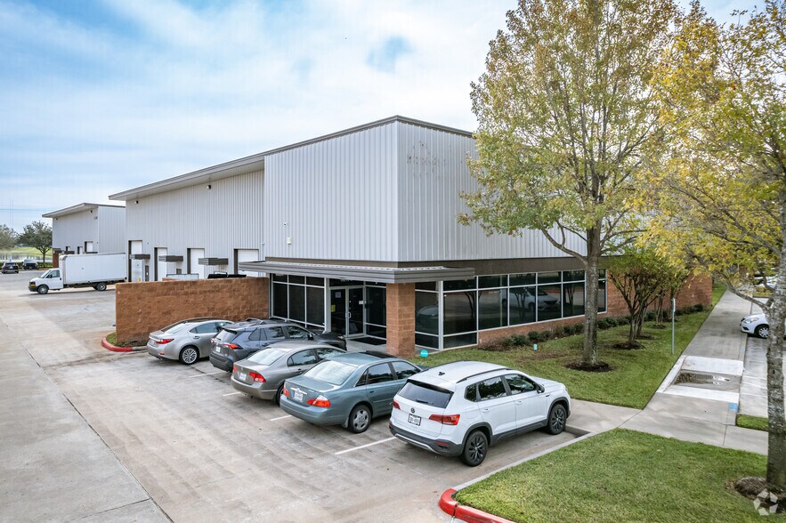 13203 Stafford Rd, Missouri City, TX à louer - Photo principale – Image 2 sur 9