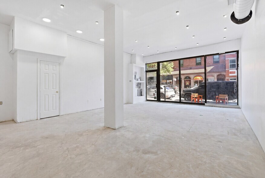 3800 Boul Saint-Laurent, Montréal, QC à louer - Photo de l’immeuble – Image 3 sur 6