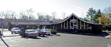 3535 Crompond Rd, Cortlandt Manor, NY à louer Photo de l’immeuble– Image 1 sur 8