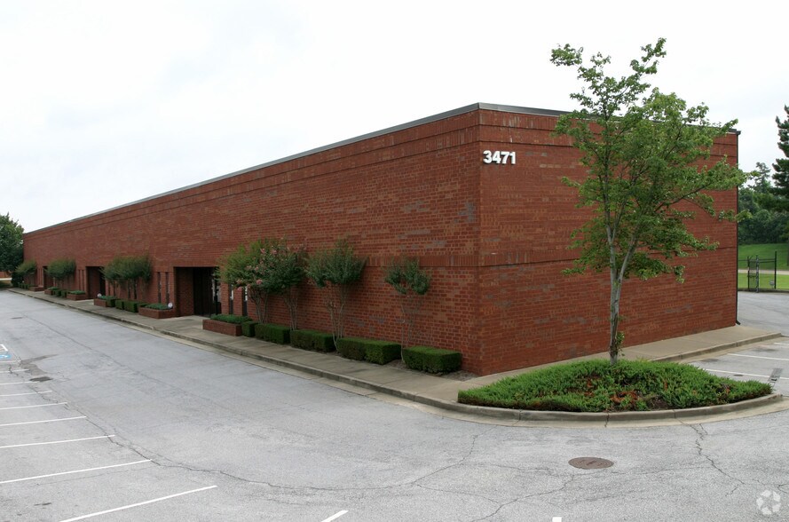 3471 Atlanta Industrial Pky, Atlanta, GA à vendre - Photo de l’immeuble – Image 2 sur 8