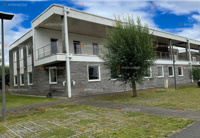 Bureau dans Sainghin-en-Mélantois à vendre - Photo de l’immeuble – Image 2 sur 5