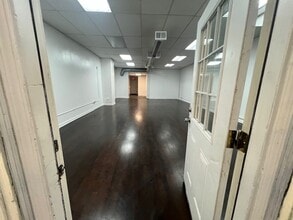 3614 W Irving Park Rd, Chicago, IL à louer Photo intérieure– Image 2 sur 5