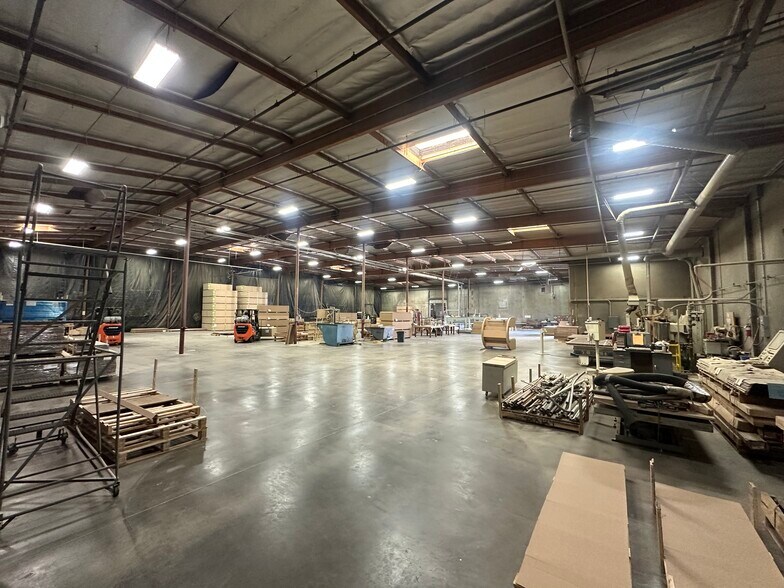 15120-15200 Marquardt Ave, Santa Fe Springs, CA à louer - Photo de l’immeuble – Image 3 sur 5