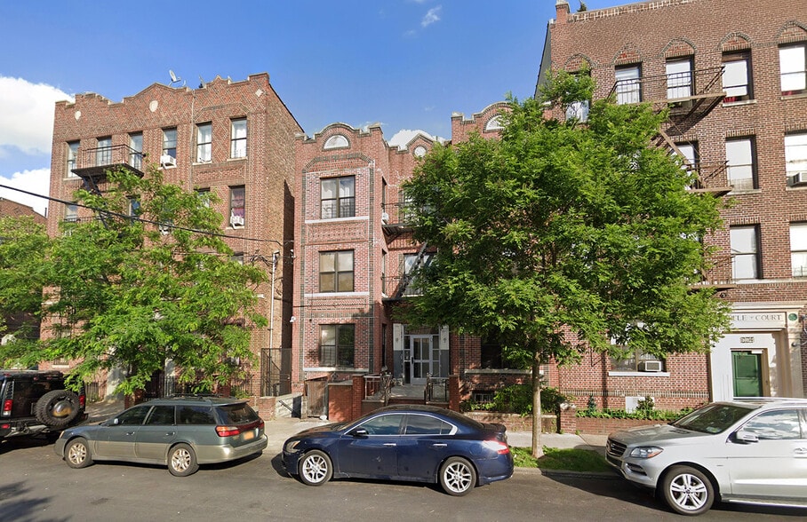 1078 Willmohr St, Brooklyn, NY à vendre - Photo de l’immeuble – Image 2 sur 11