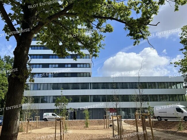 Plus de détails pour Bureau à vendre