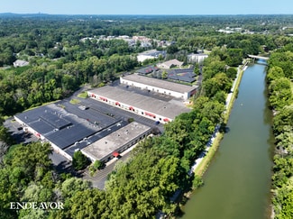 Plus de détails pour 1387 Fairport Rd, Fairport, NY - Bureau, Local d'activités à louer