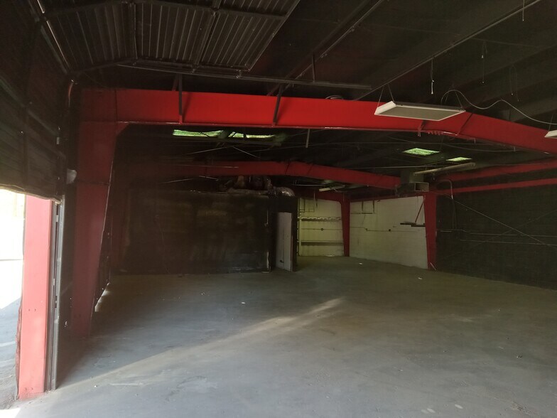 26035 Baseline, San Bernardino, CA à louer - Photo de l’immeuble – Image 2 sur 9