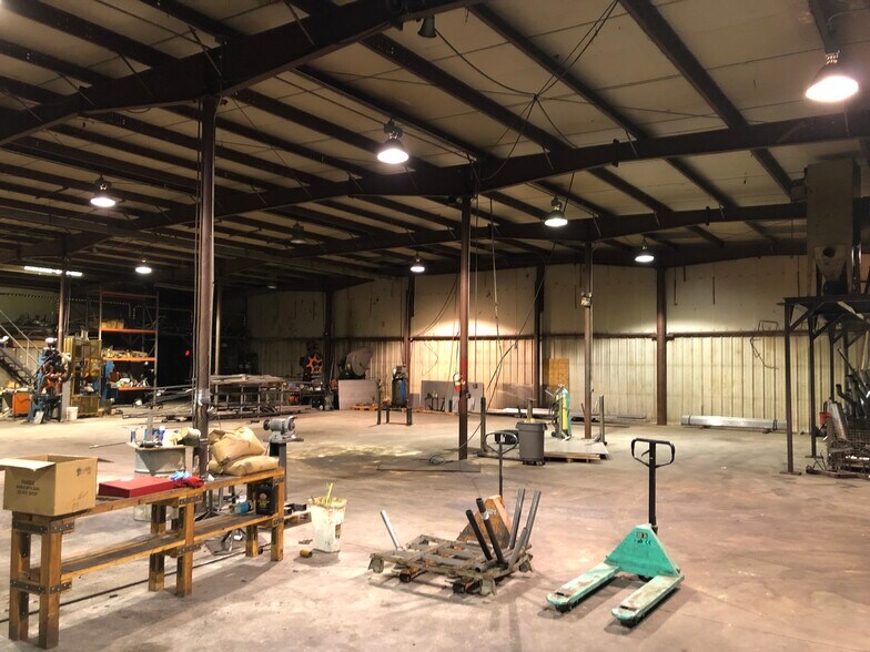 6124 Potters, Plumsteadville, PA à vendre - Photo de l’immeuble – Image 3 sur 13