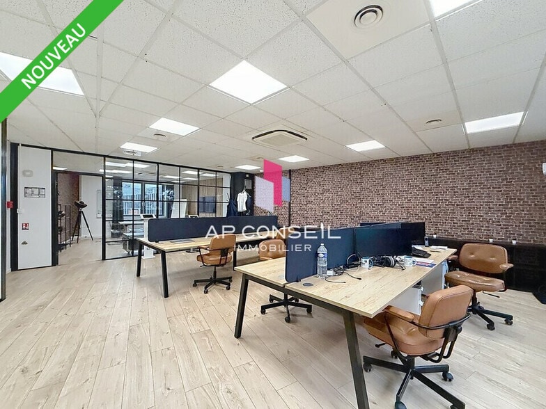 Bureau dans Saint-Germain-en-Laye à vendre - Photo intérieure – Image 1 sur 4