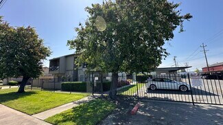 Plus de détails pour 610 E Pine St, Lodi, CA - Logement à vendre