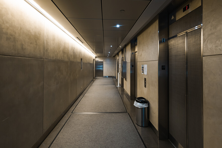 820 Second Ave, New York, NY à louer - Hall d’entrée – Image 3 sur 7