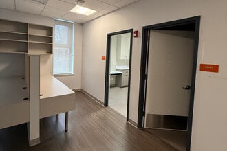 407 Dumont Ave, Brooklyn, NY à louer Photo intérieure– Image 2 sur 5