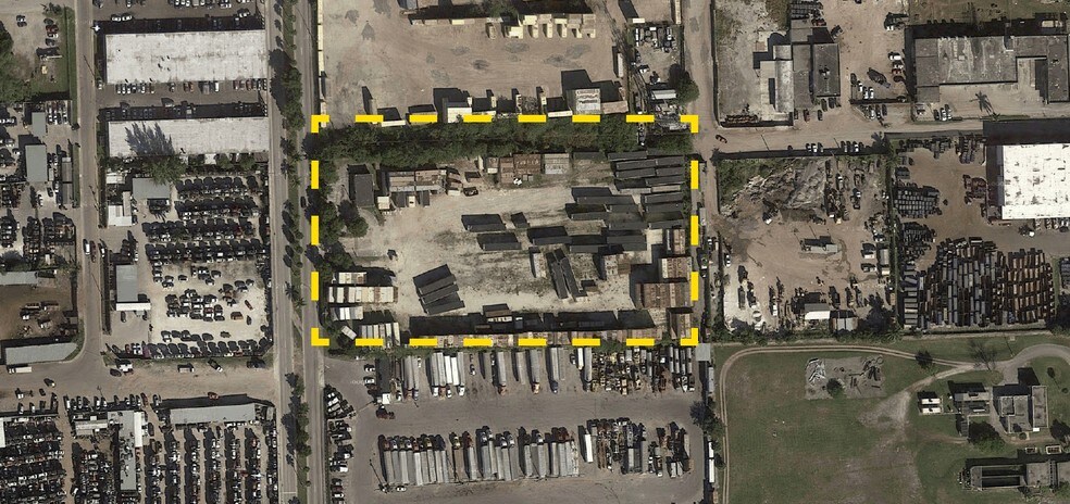 12905 NW 32nd Ave, Opa-locka, FL à louer - Photo principale – Image 1 sur 6