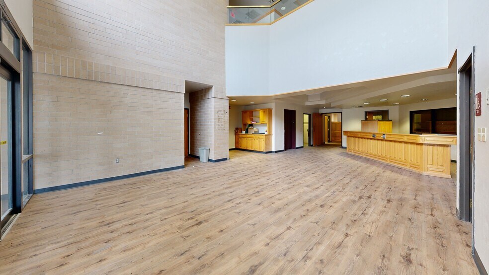 230 N Midwest Blvd, Oklahoma City, OK à vendre - Numérisation 3D Matterport – Image 3 sur 28