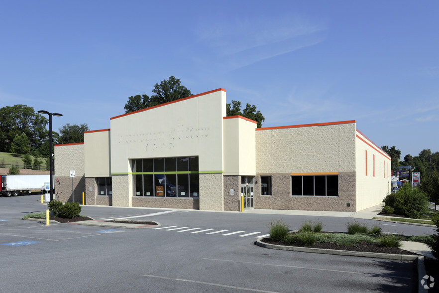 719 Stefko Blvd, Bethlehem, PA à louer - Photo principale – Image 1 sur 6