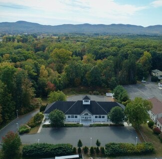 Plus de détails pour 245 Russell St, Hadley, MA - Bureau à louer