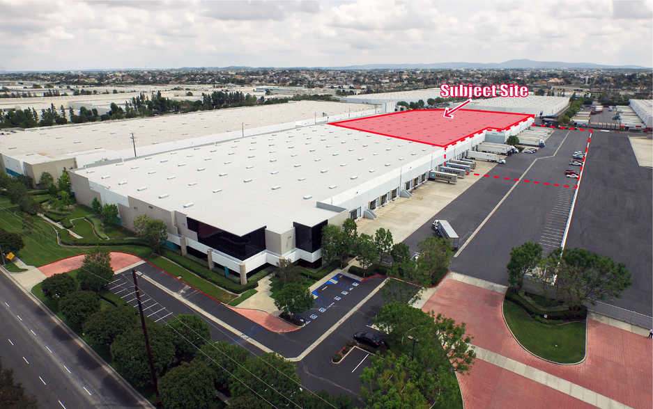 4361-4371 Edison Ave, Chino, CA à louer - Photo de l’immeuble – Image 3 sur 13