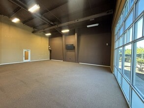 2820 SE 58th Ct, Hillsboro, OR à louer Photo intérieure– Image 2 sur 4