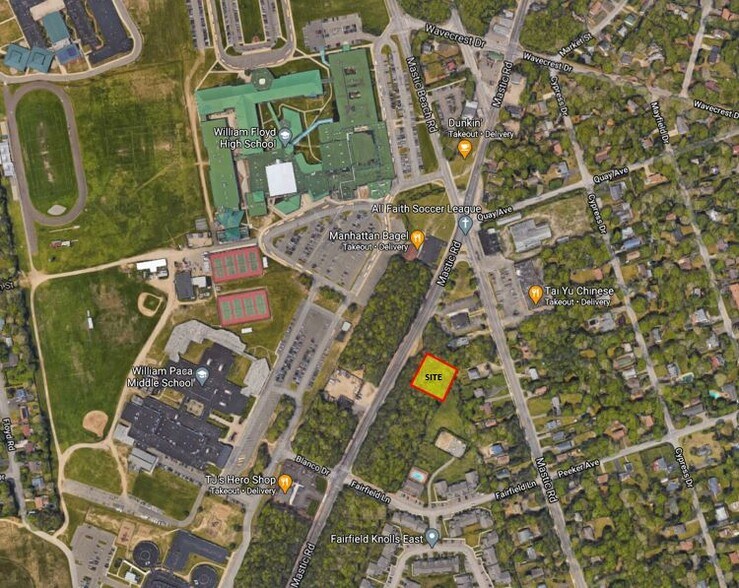 Mastic Rd, Mastic Beach, NY à vendre - Photo de l’immeuble – Image 2 sur 3