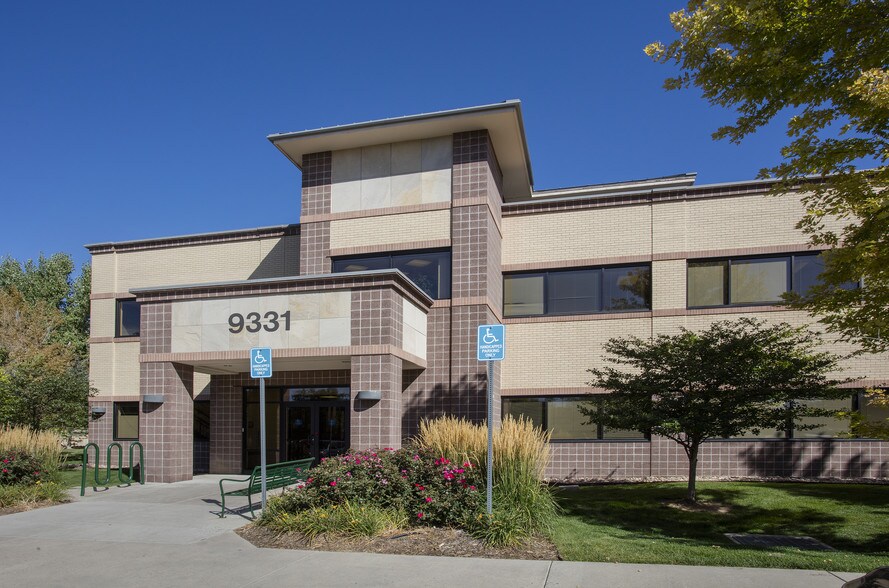 9331 S Colorado Blvd, Littleton, CO à louer - Photo de l’immeuble – Image 2 sur 6