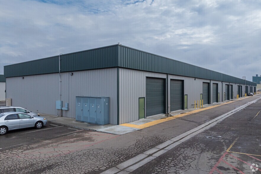 1500 Enterprise Dr, Lemoore, CA à vendre - Photo de l’immeuble – Image 2 sur 7