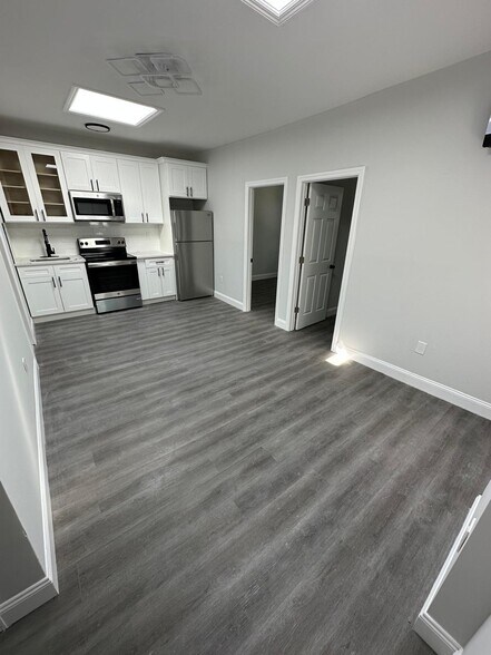 10914 Sutphin Blvd, Jamaica, NY à vendre - Photo intérieure – Image 2 sur 12