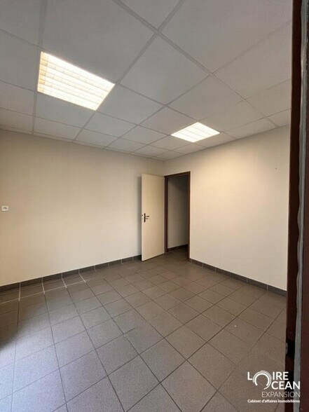 Local d'activités dans Bouaye à vendre - Photo intérieure – Image 2 sur 10