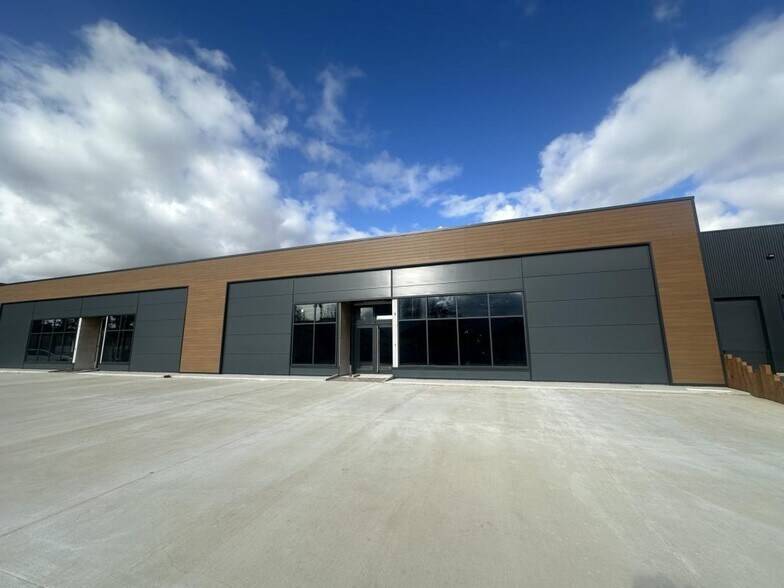 Industriel/Logistique dans Chartres à louer - Photo de l’immeuble – Image 1 sur 3