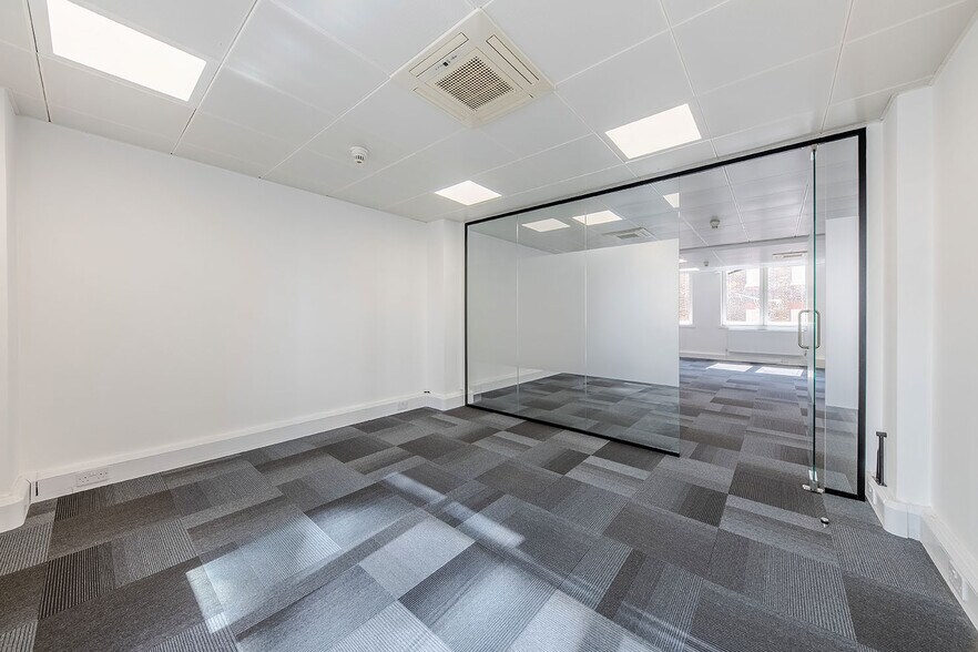 55A Catherine Pl, Londres à louer - Photo de l’immeuble – Image 3 sur 5