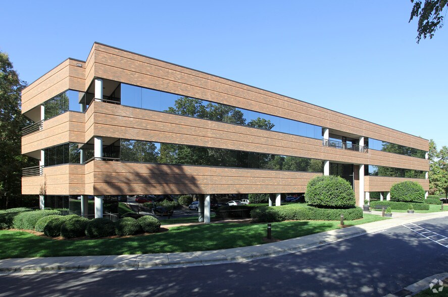 3120 Highwoods Blvd, Raleigh, NC à louer - Photo de l’immeuble – Image 1 sur 5
