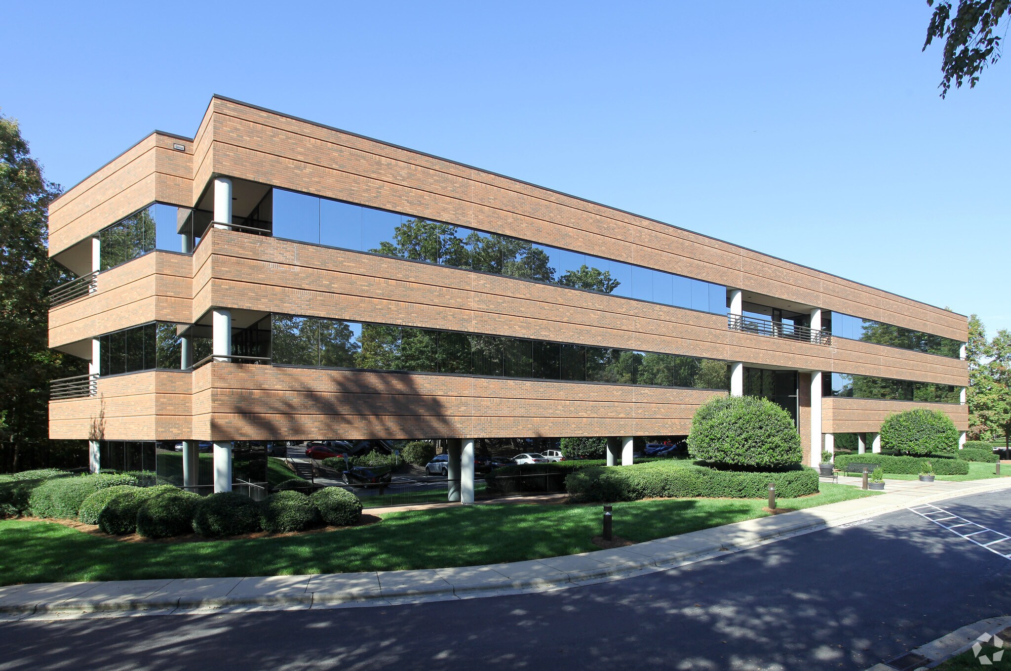3120 Highwoods Blvd, Raleigh, NC à louer Photo de l’immeuble– Image 1 sur 6