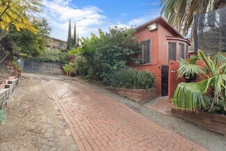 Plus de détails pour 3226 Barham Blvd, Los Angeles, CA - Local commercial à vendre