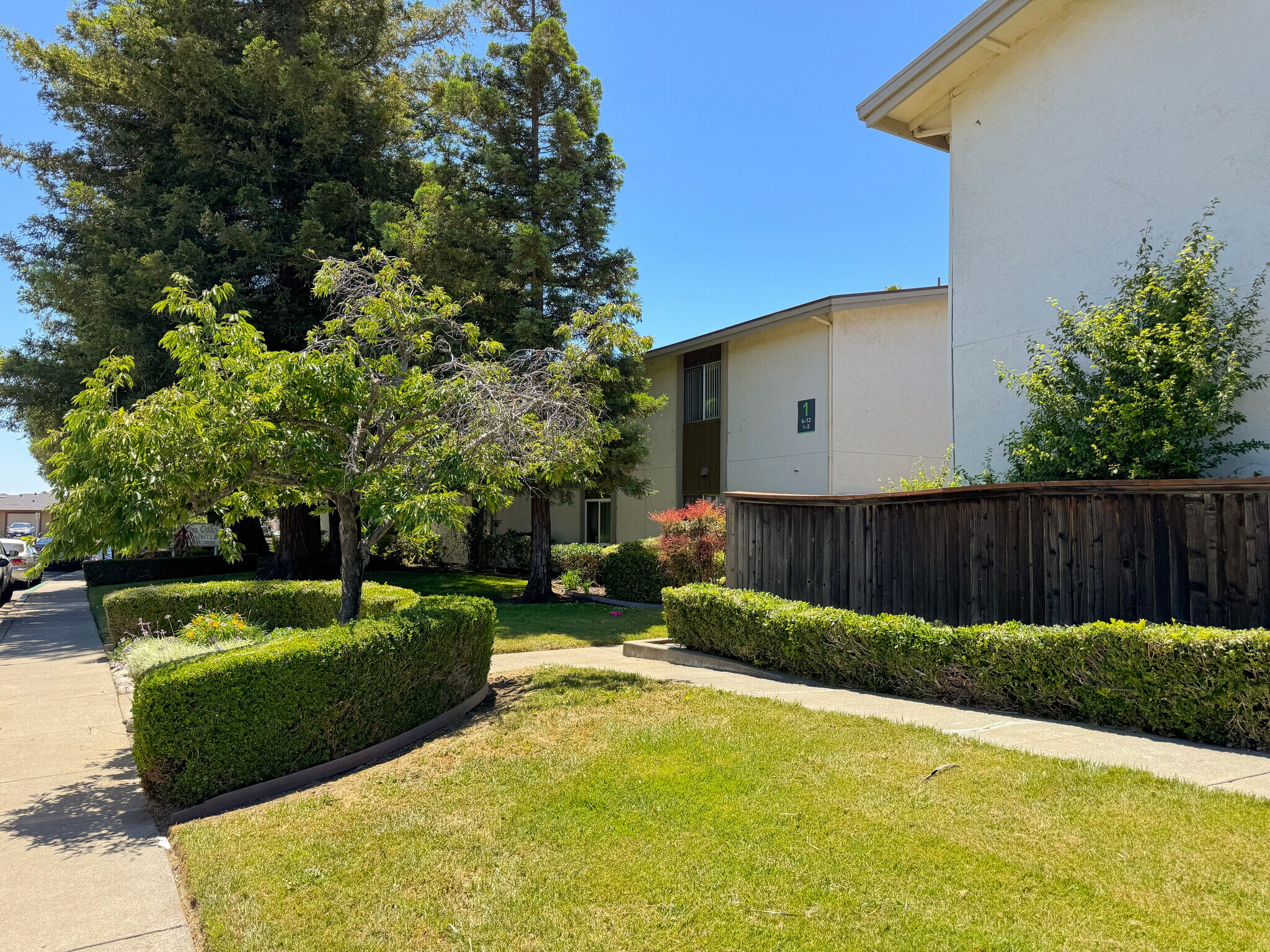 1400 Humphrey Dr, Suisun City, CA à vendre Photo de l’immeuble– Image 1 sur 6