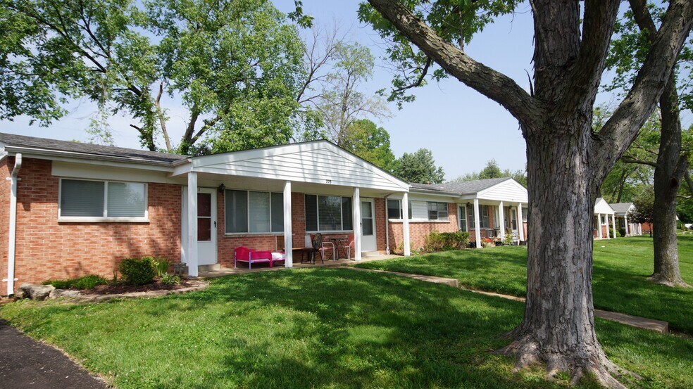 229 Solon Dr, Ballwin, MO à vendre - Photo de l’immeuble – Image 2 sur 28
