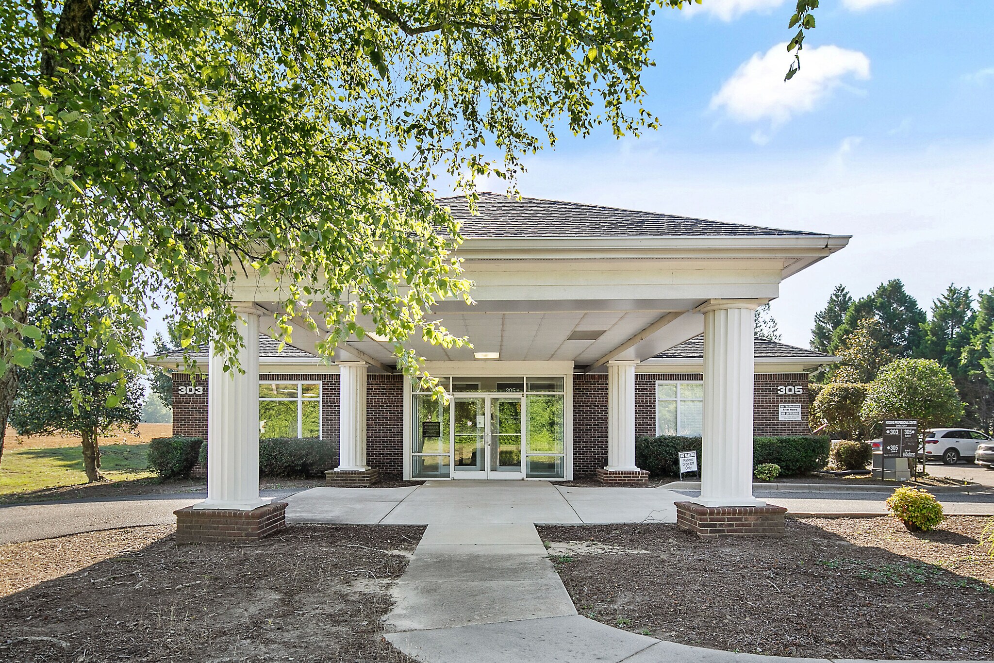 303-305 Tilghman Dr, Dunn, NC à vendre Photo de l’immeuble– Image 1 sur 44